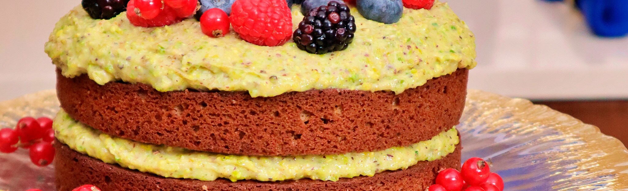 Veludo de Cacau com Creme de Pistácio e Frutos Vermelhos