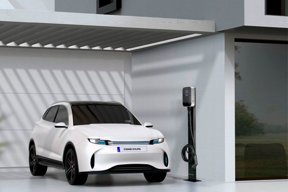 Cargador eléctrico largo