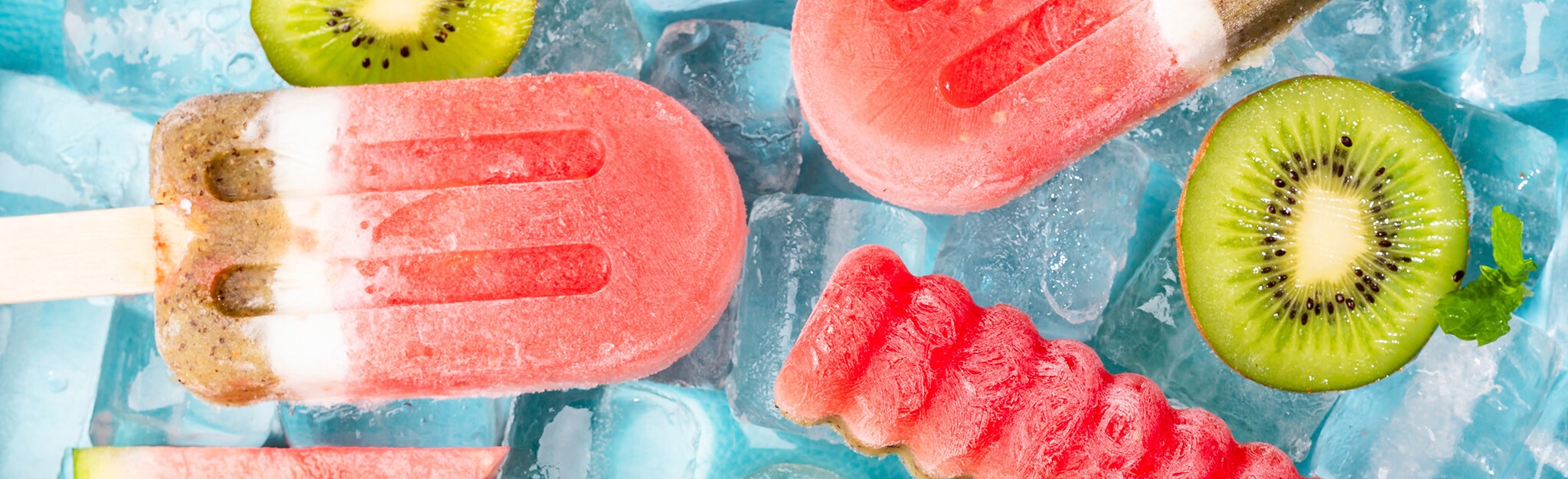 Popsicles de Melancia, Kiwi e Iogurte Grego