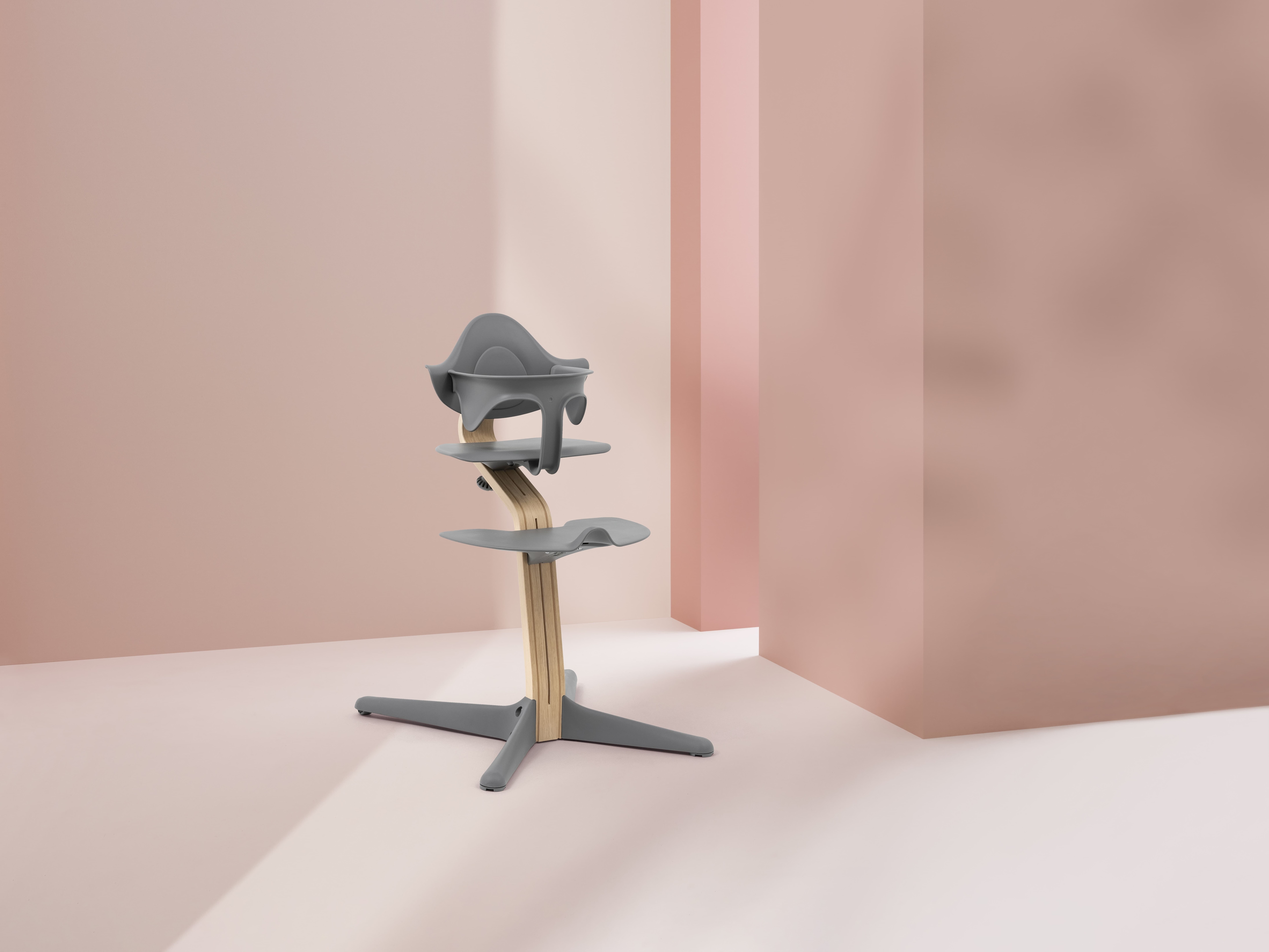 STOKKE® NOMI®