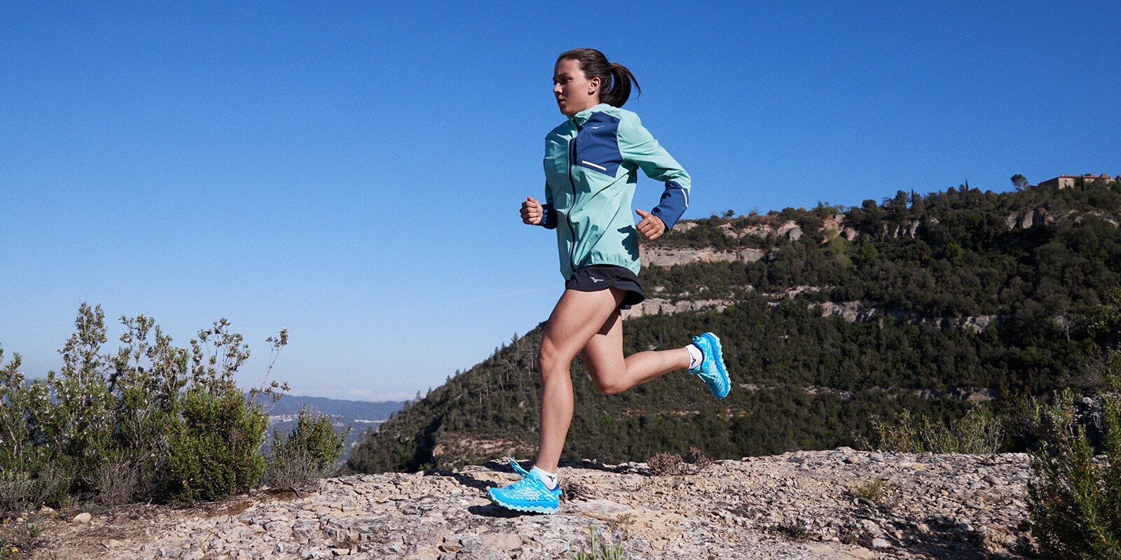 TRAIL RUNNING