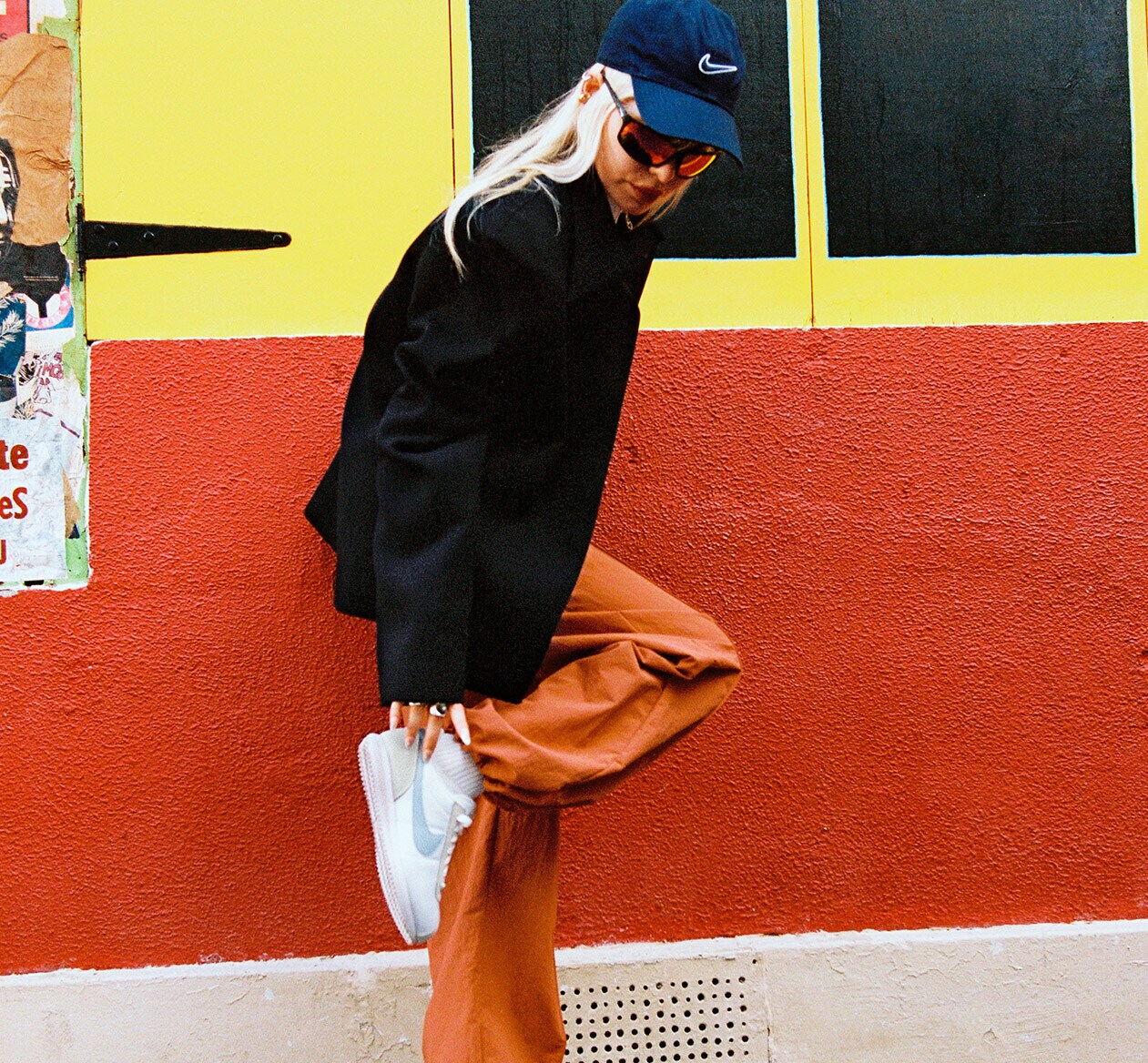 NIKE