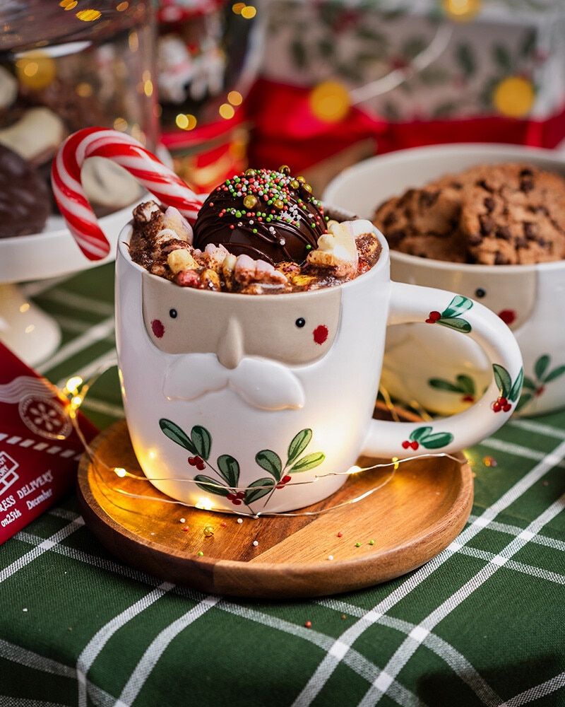 Bomba de Chocolate Quente e Bolachas