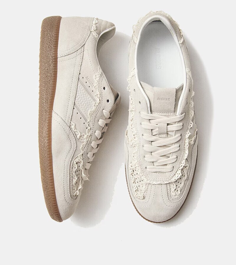 Retro Sneakers