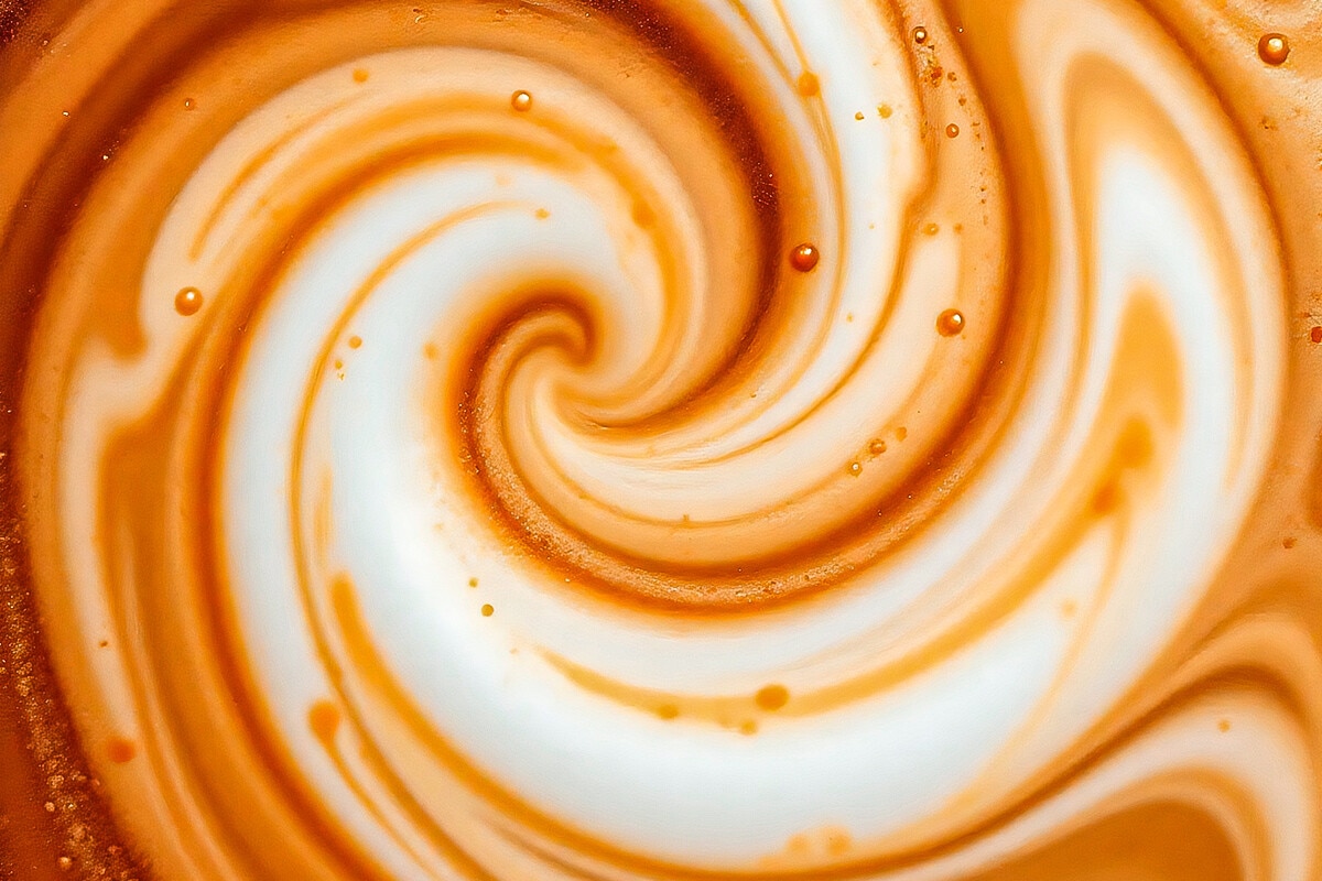 La importancia de la microespuma en lattes y cappuccinos