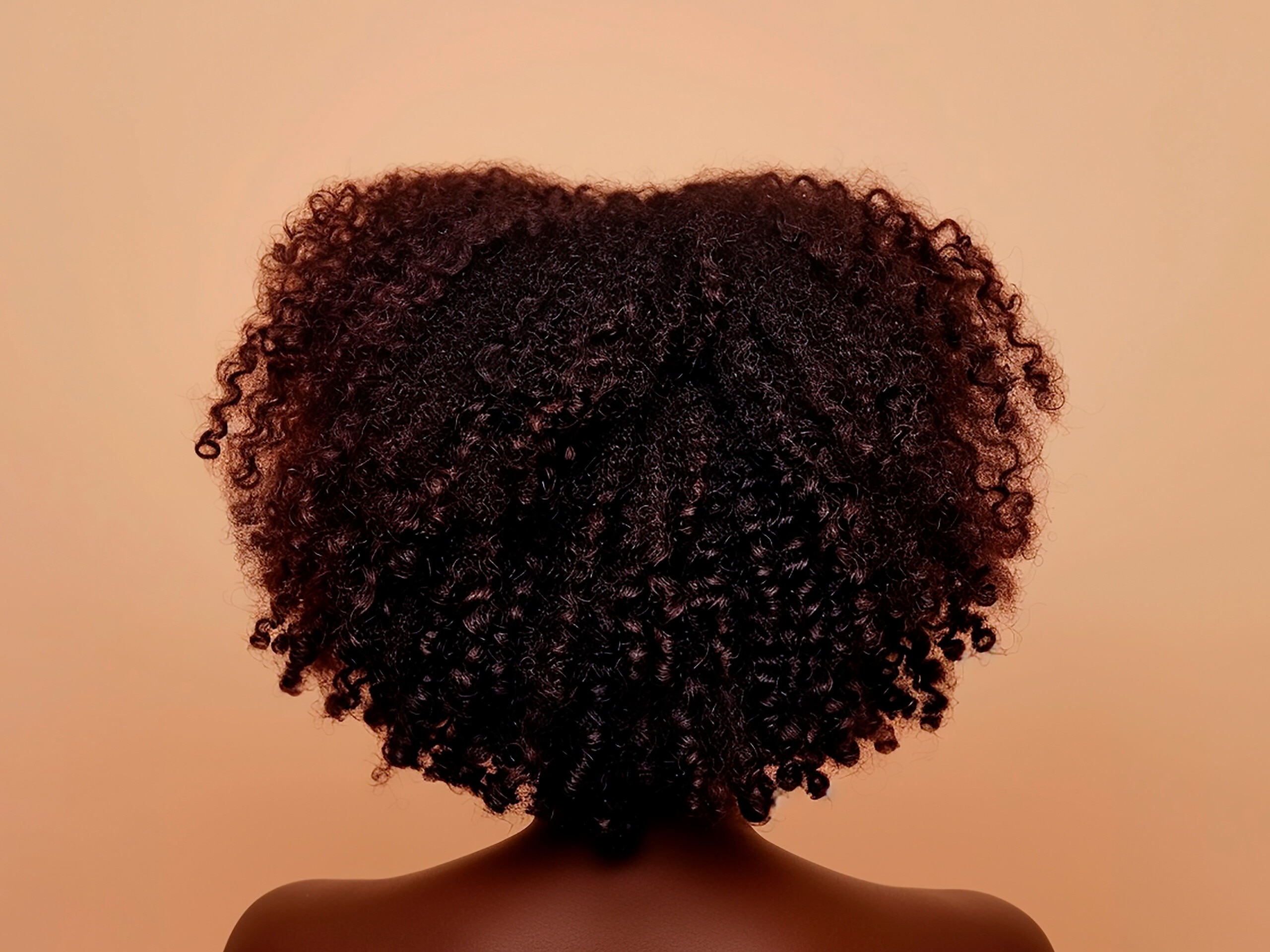 Pelo muy rizado