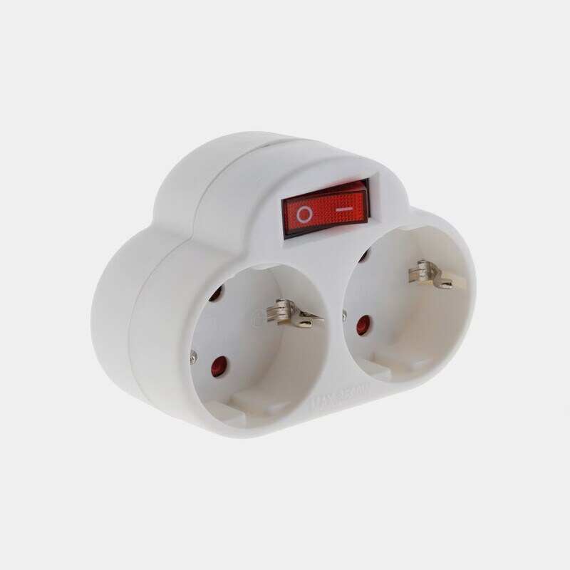 Adaptadores eléctricos (ladrones)