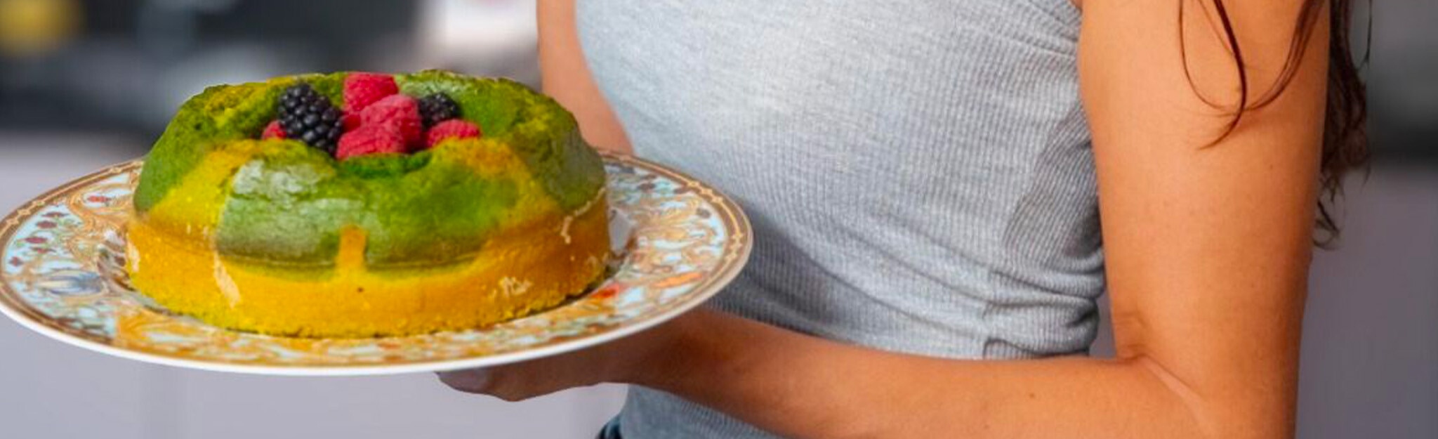 Bolo de Matcha e Laranja