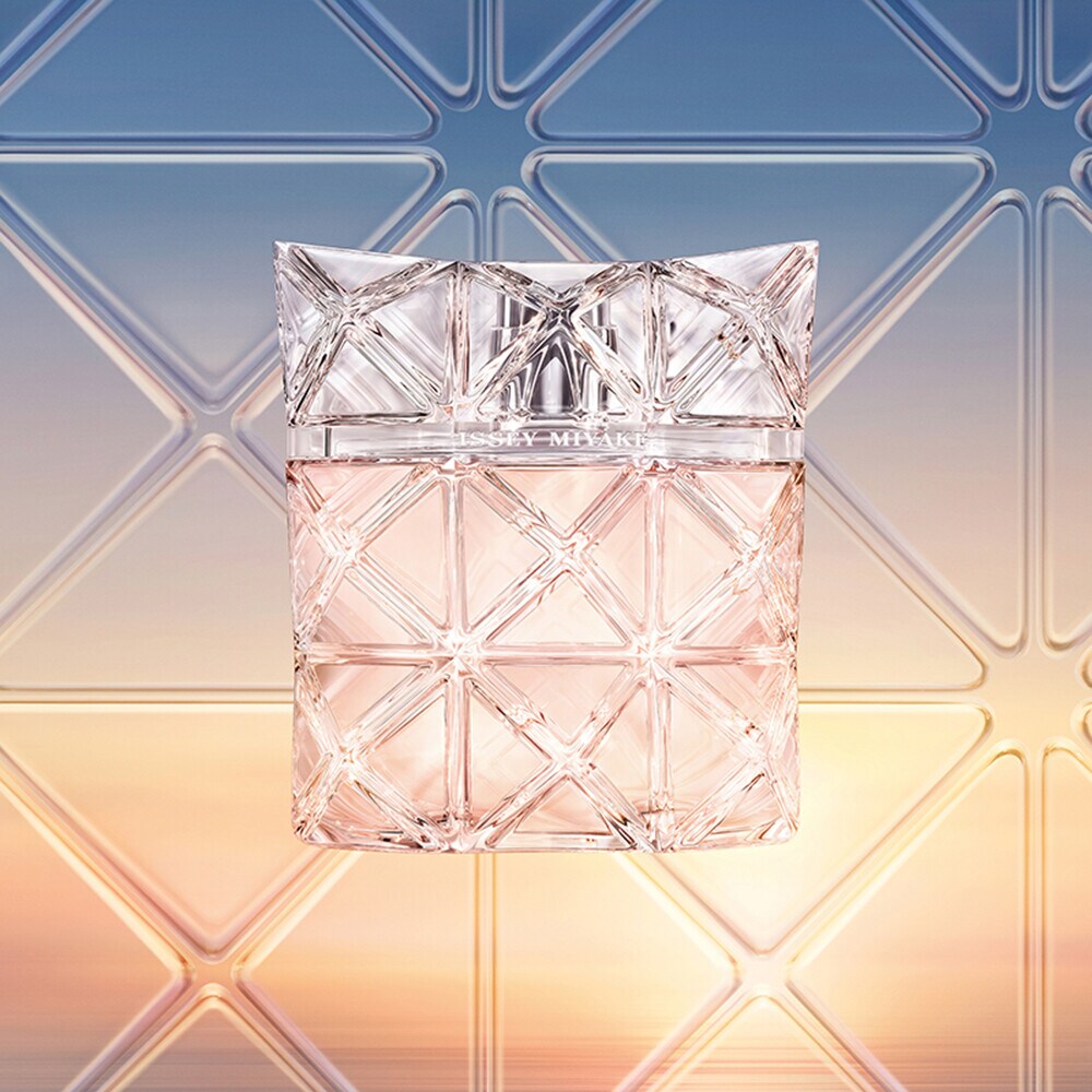 LUMIÈRE D'ISSEY