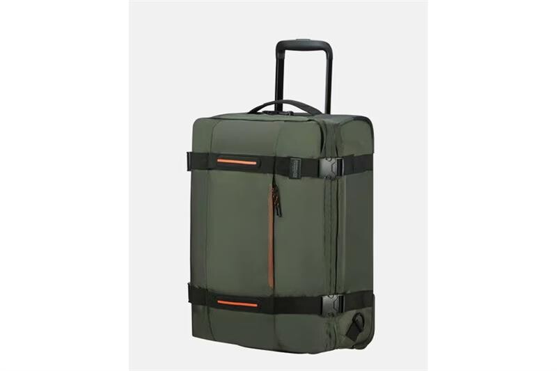 8 Travel Bags 