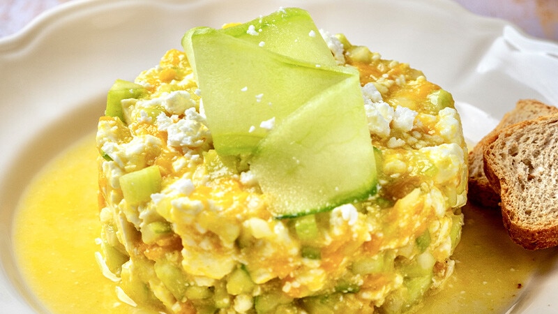 Tártaro de Pepino e Manga com Feta