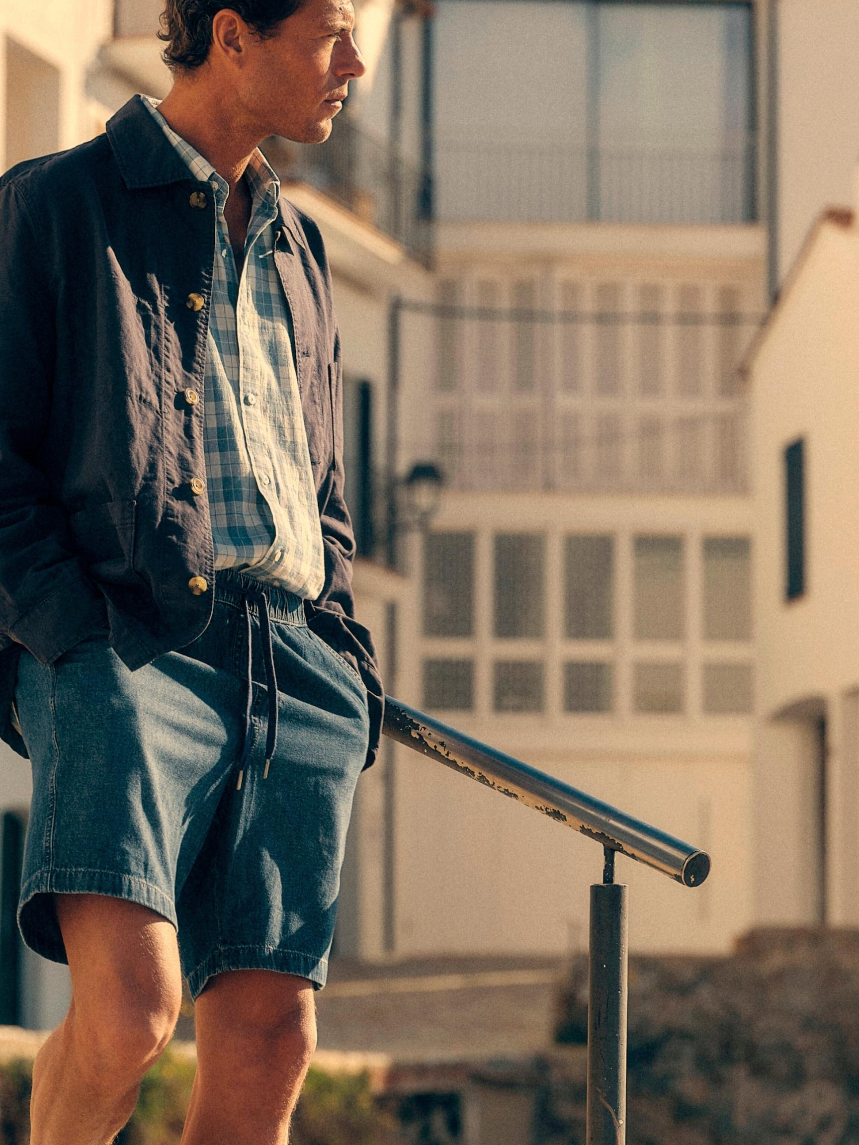 LLoyd's Moda homem