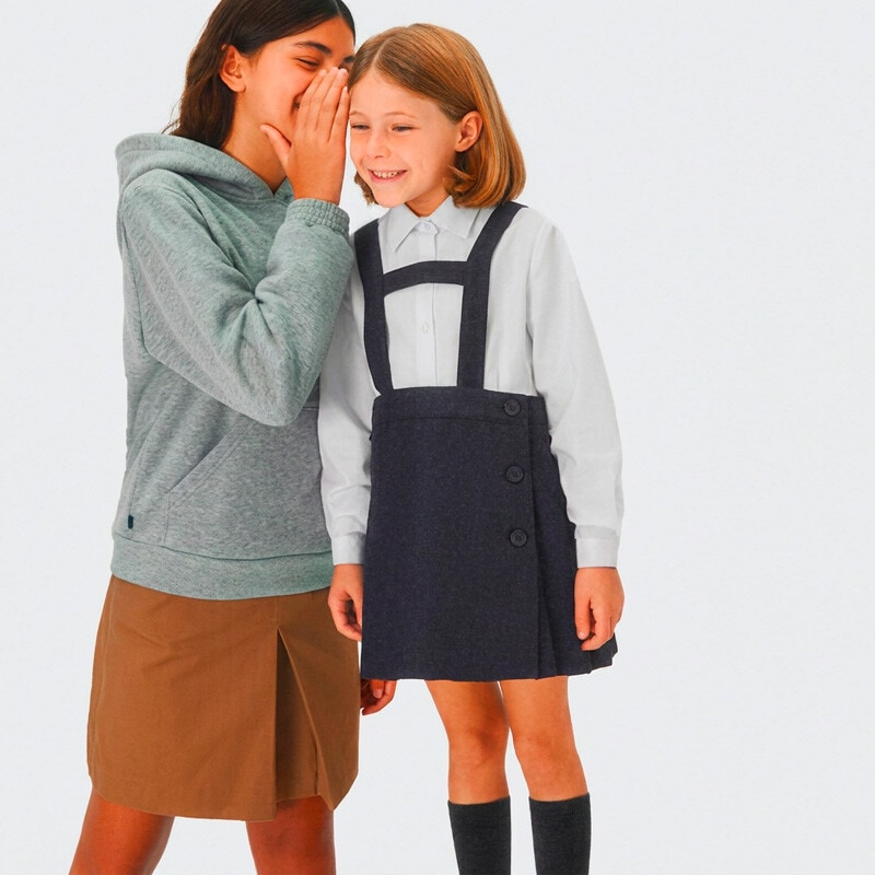 Aproveite a campanha Regresso às Aulas -10% directos + 10% adicionais em cartão nos Uniformes Básicos em Moda Infantil na loja online do El Corte Inglés