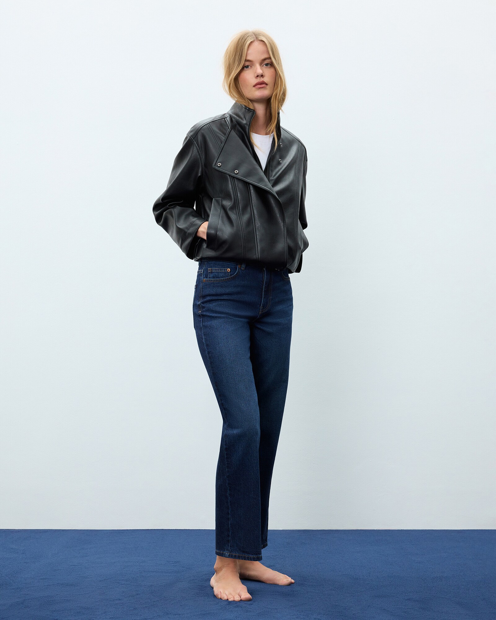 Easy Wear · Straight