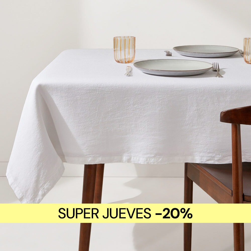 Mesa y Decoración