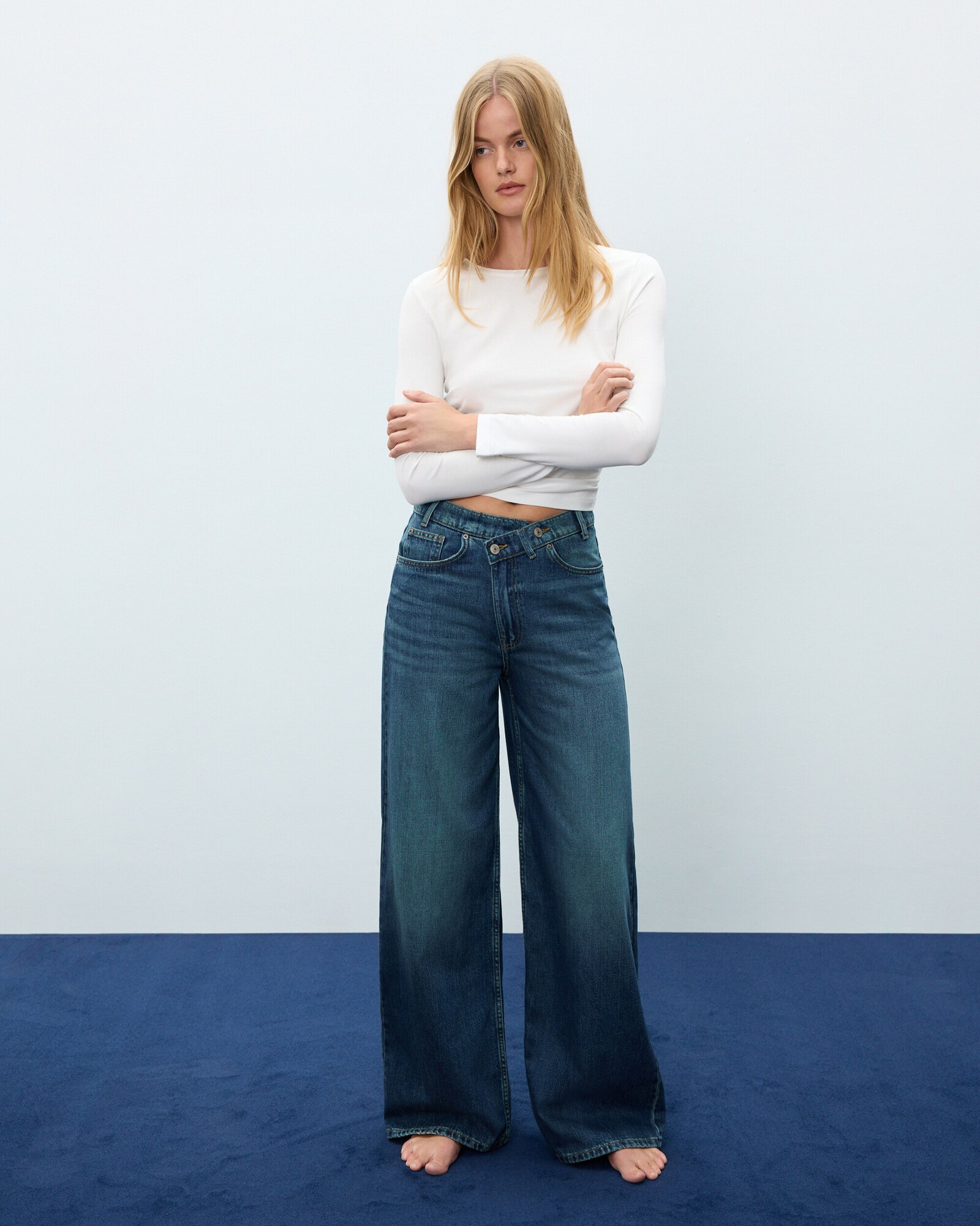Easy Wear · Crossover