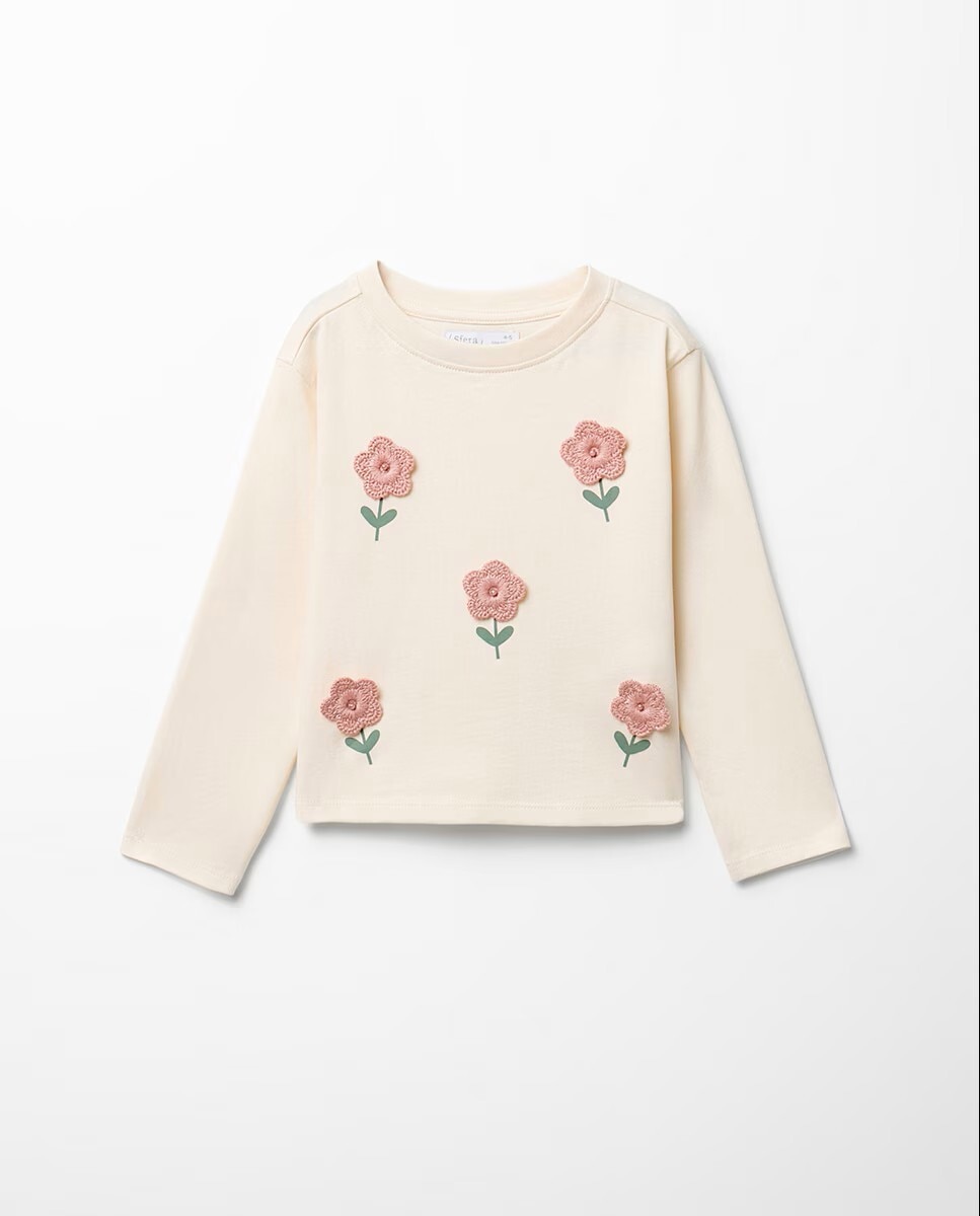 Imagem 0 de T-shirt com Crochet Floral