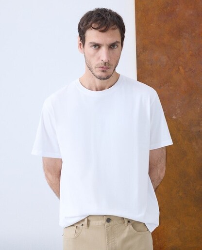 T-shirt lisa básica de algodão pima
