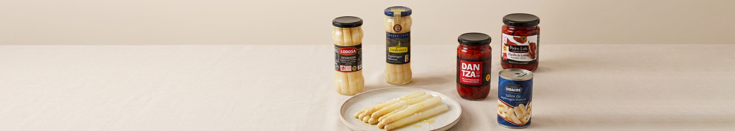 Espárragos y pimientos