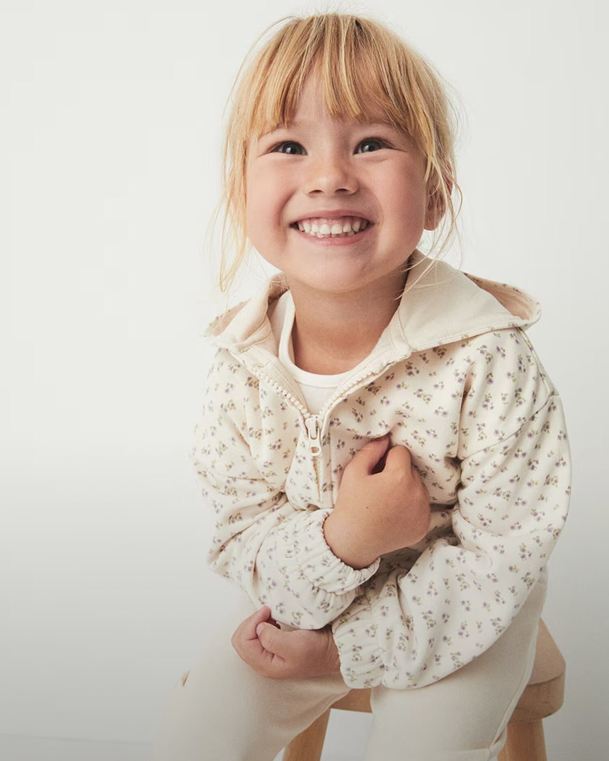 BEBÉ NIÑA