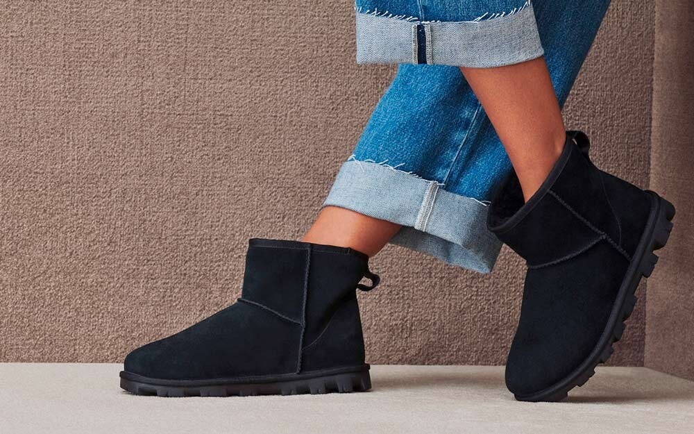 UGG 