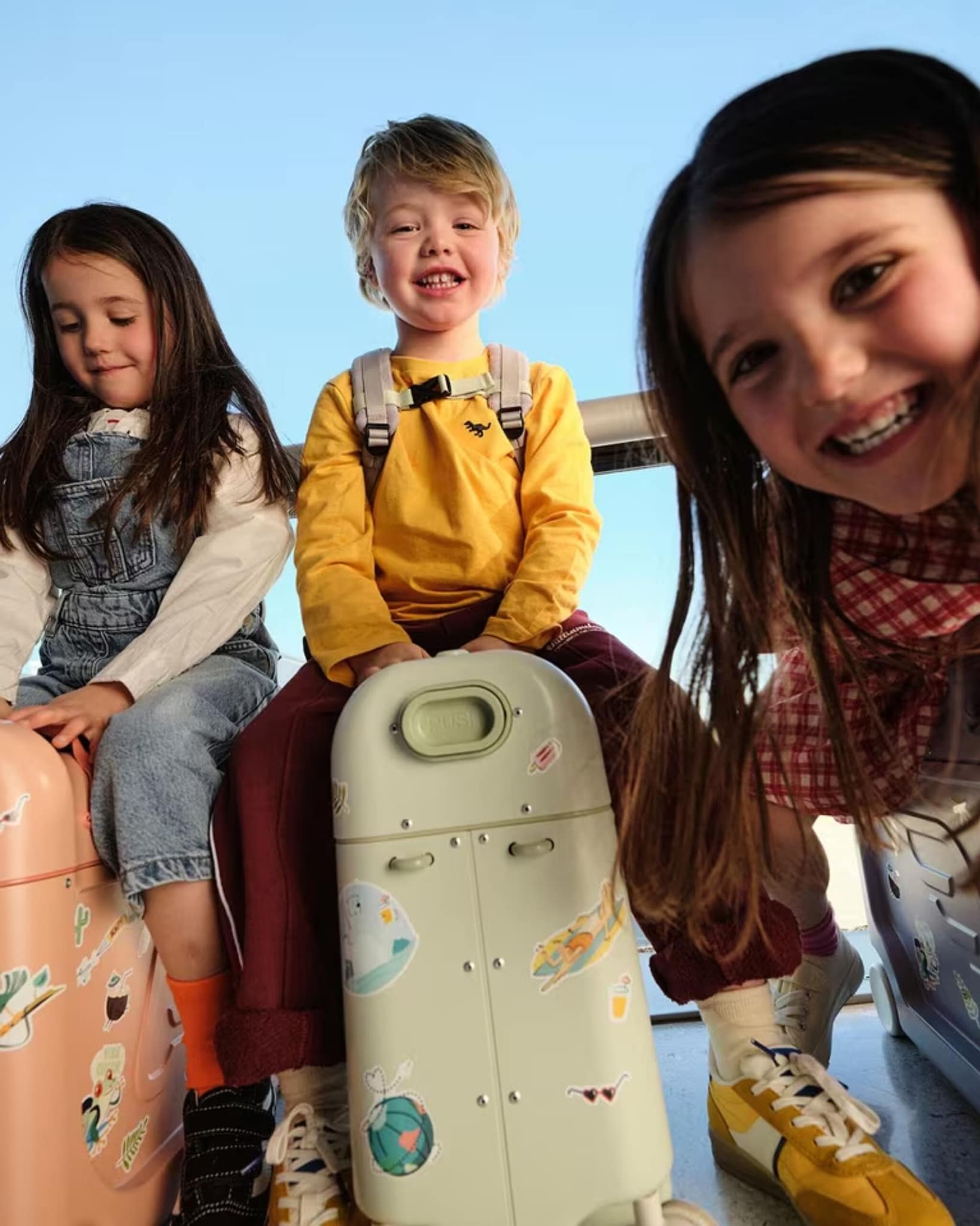 Compre  uma mochila e uma mala Jetkids por apenas 199€