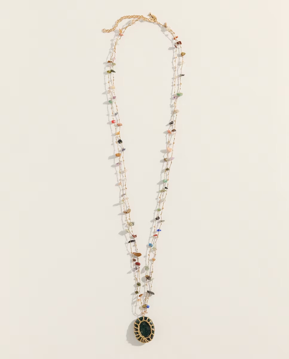 Colar com Detalhe de Pedra