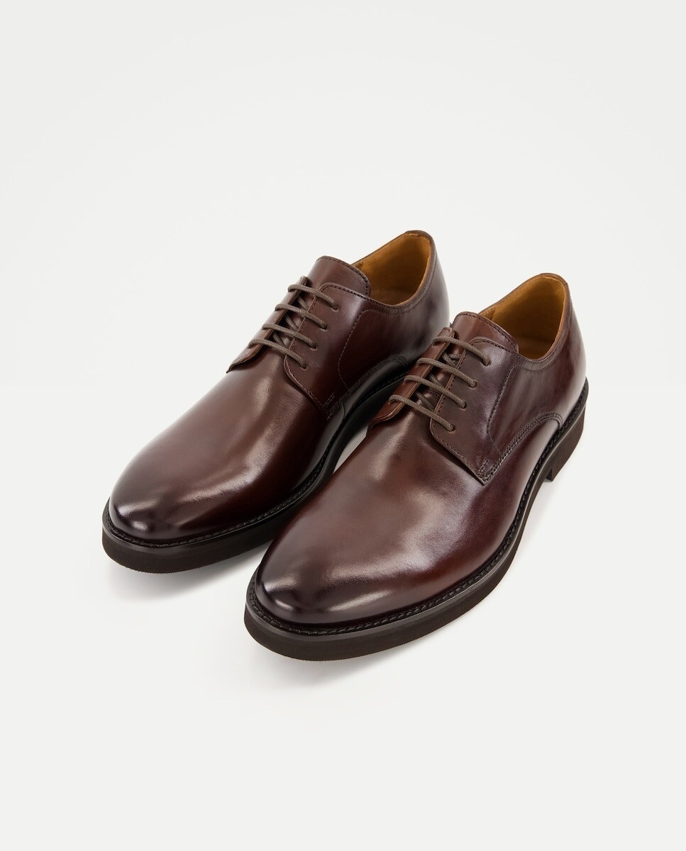 Imagem 0 de Sapatos de Atacadores em Pele Lisa