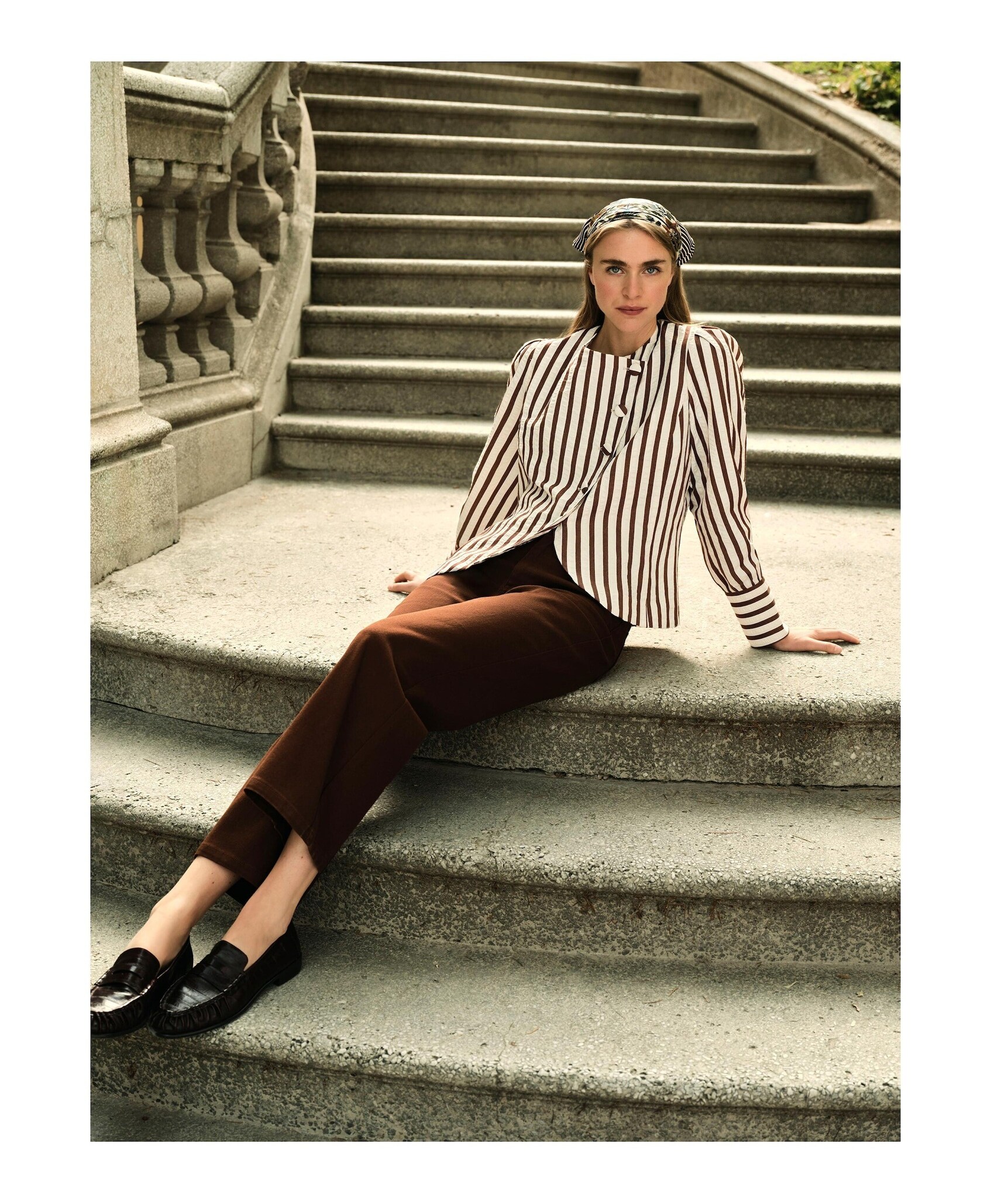 Lloyd's Moda Mulher