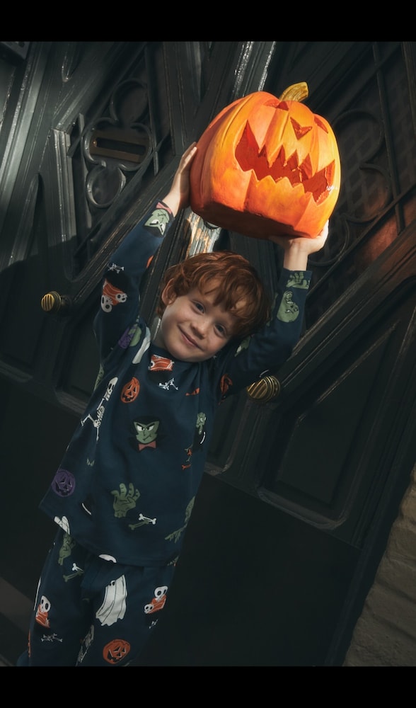 TRICK OR TREAT? A HALLOWEEN STORY