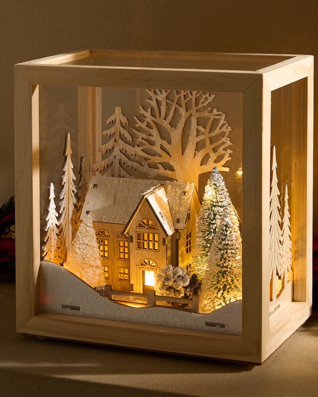 Figuras de Natal iluminadas