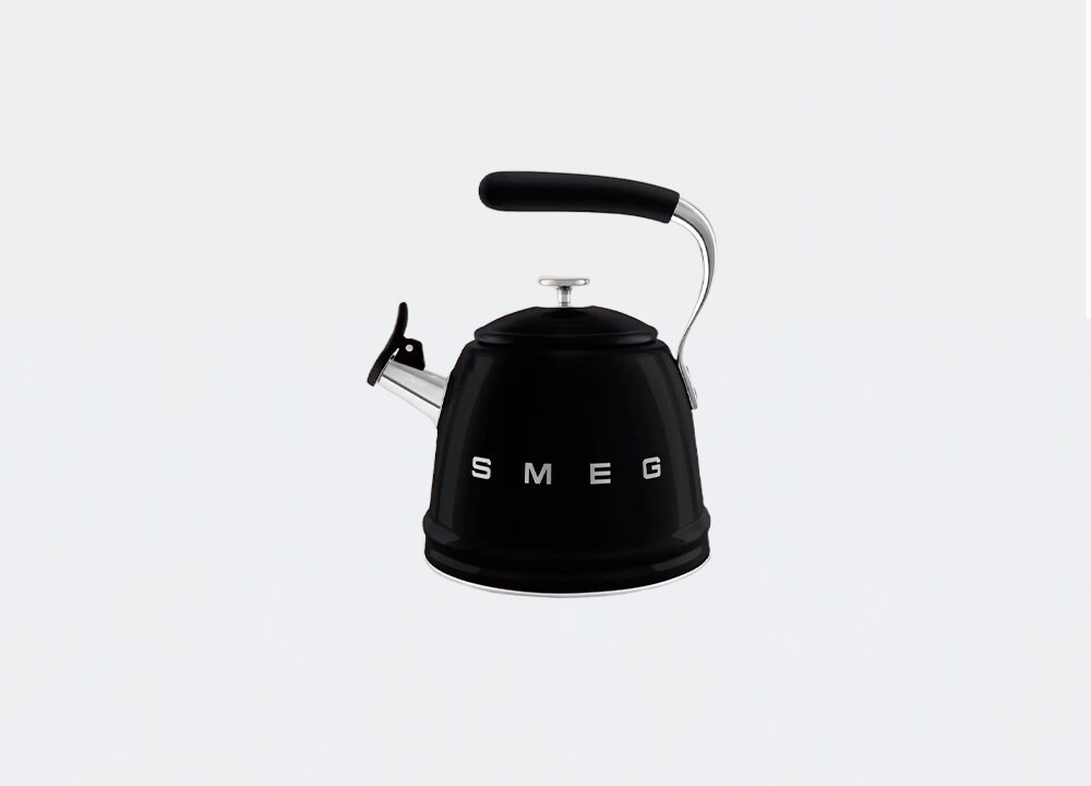 Smeg, colección de botellas y hervidores