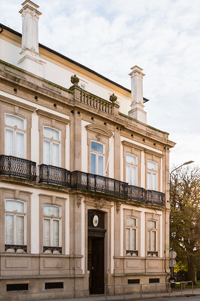 El Guide Oporto:  Antas, Bonfim &amp; Campanhã