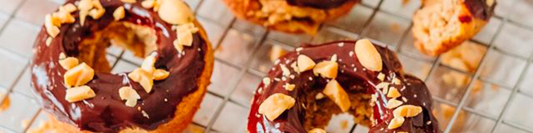 Argolinhas de Manteiga de Amendoim, Banana e Chocolate