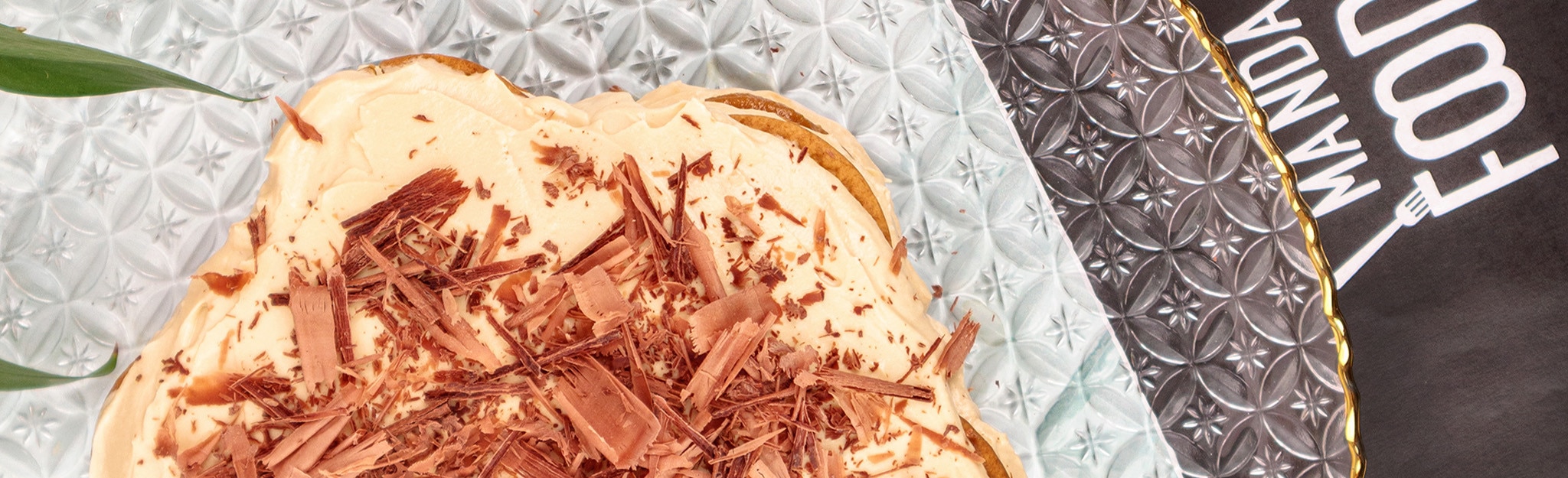 Bolo de Bolacha de Café, Doce de Leite e Chocolate