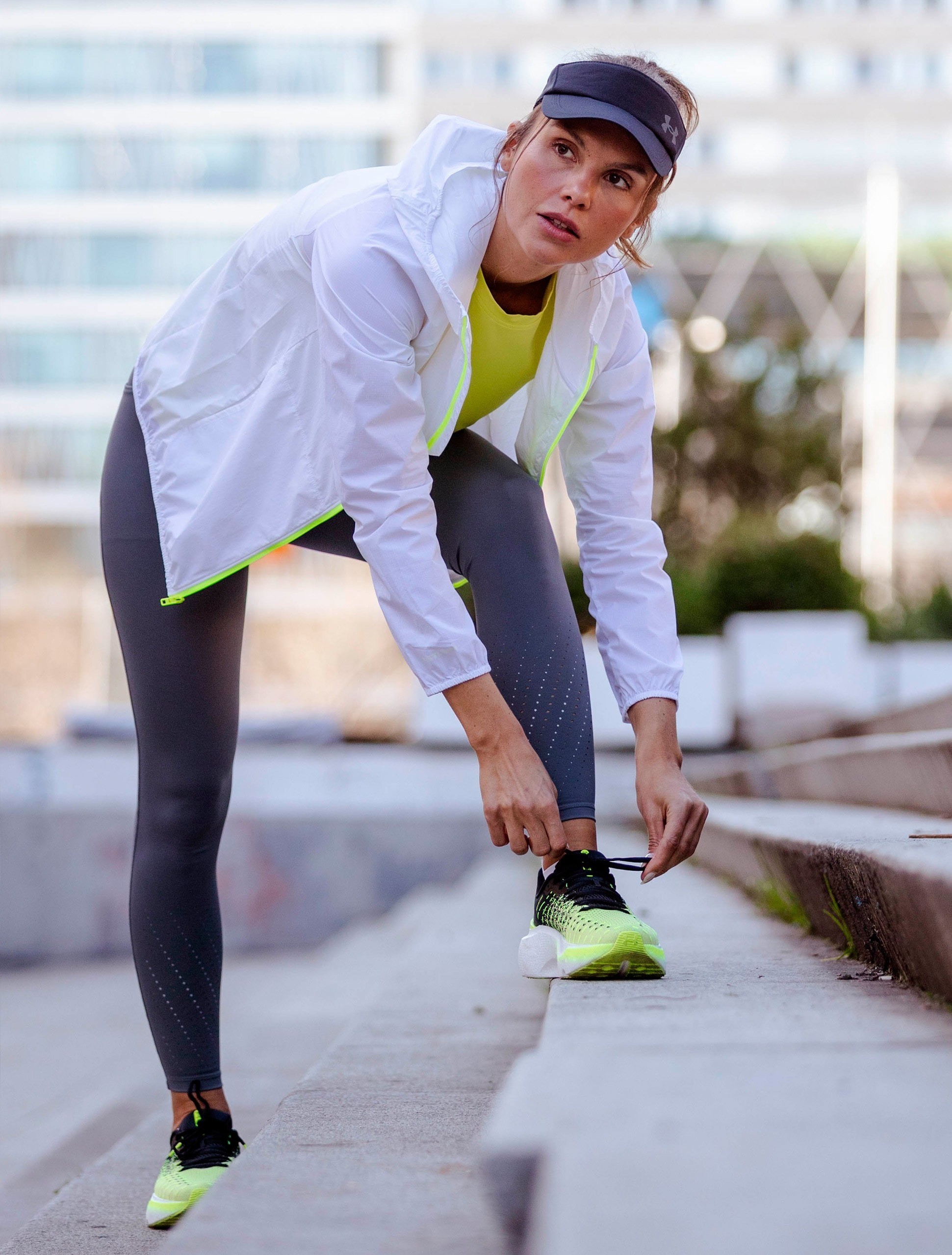 UNDER ARMOUR