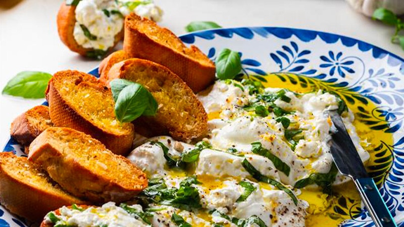 Burrata com Limão e Manjericão
