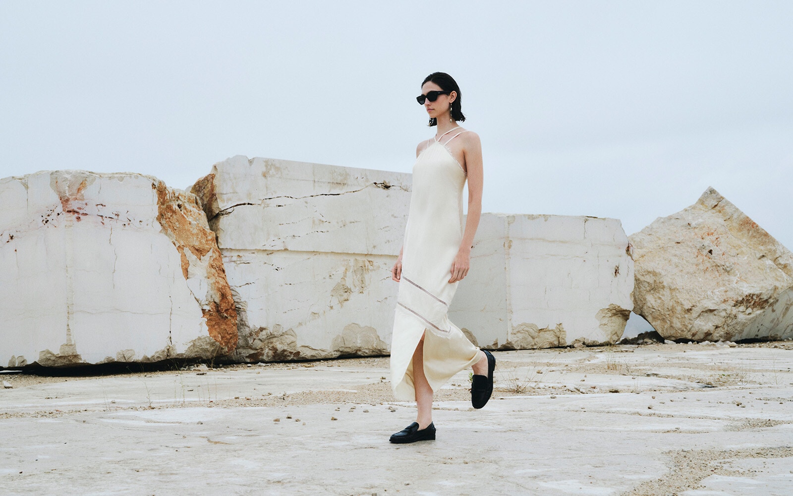 Vestido branco fluido