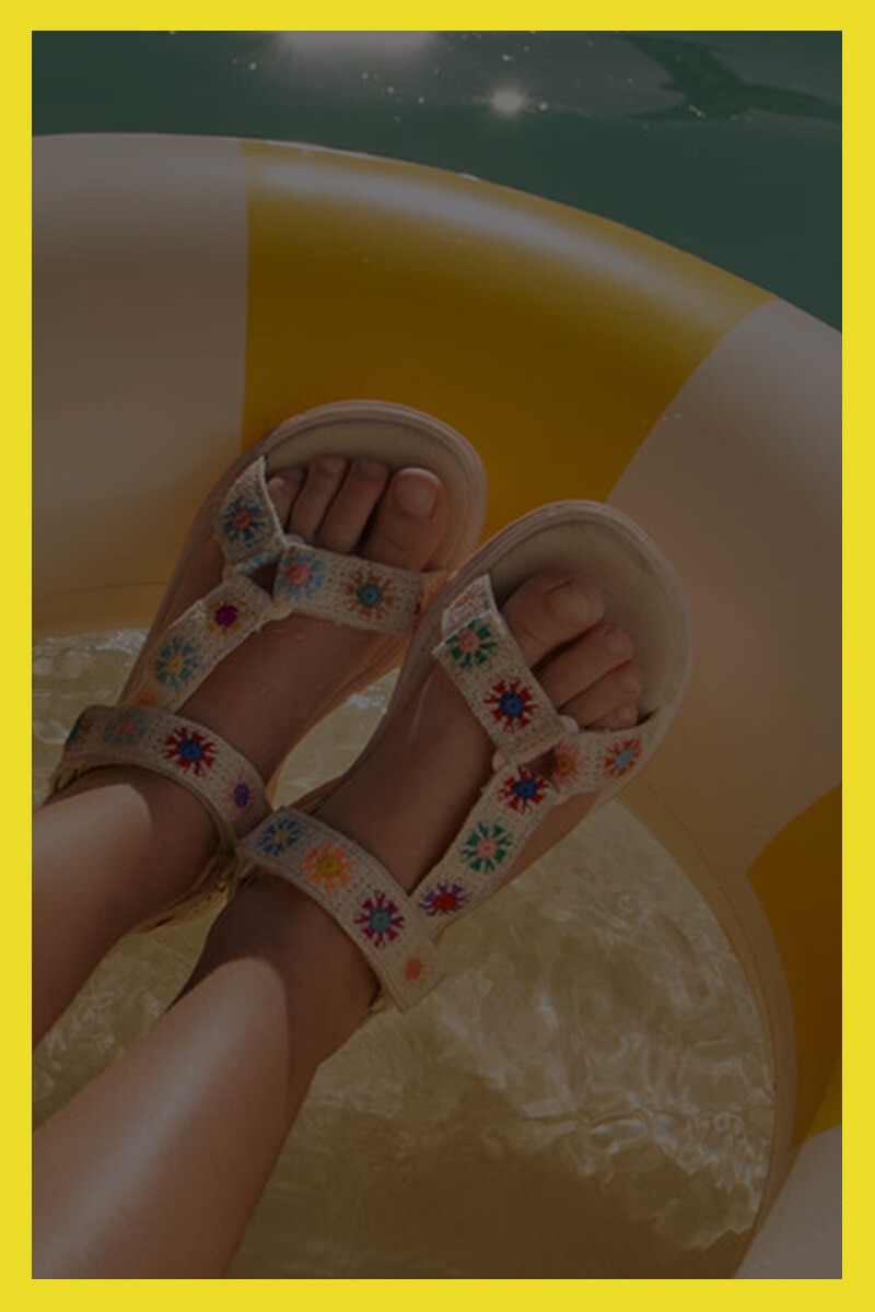 Aproveite a campanha Ofertas Limite até -60% numa seleção de Sapatos Infantis na loja online do El Corte Inglés