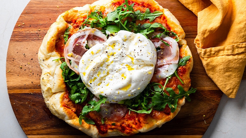 Pizza de Pesto, Burrata e Pancetta