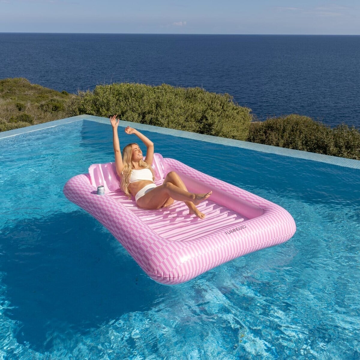 ¡Diviértete en la piscina!