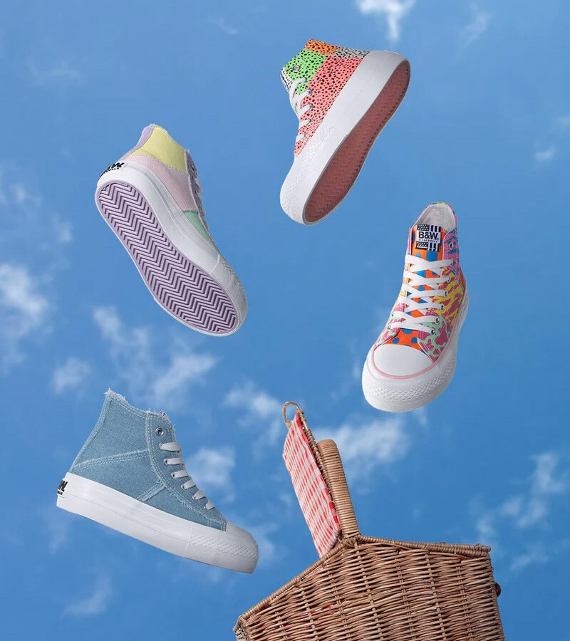 Veja os Sapatos de menina na loja online do El Corte Inglés
