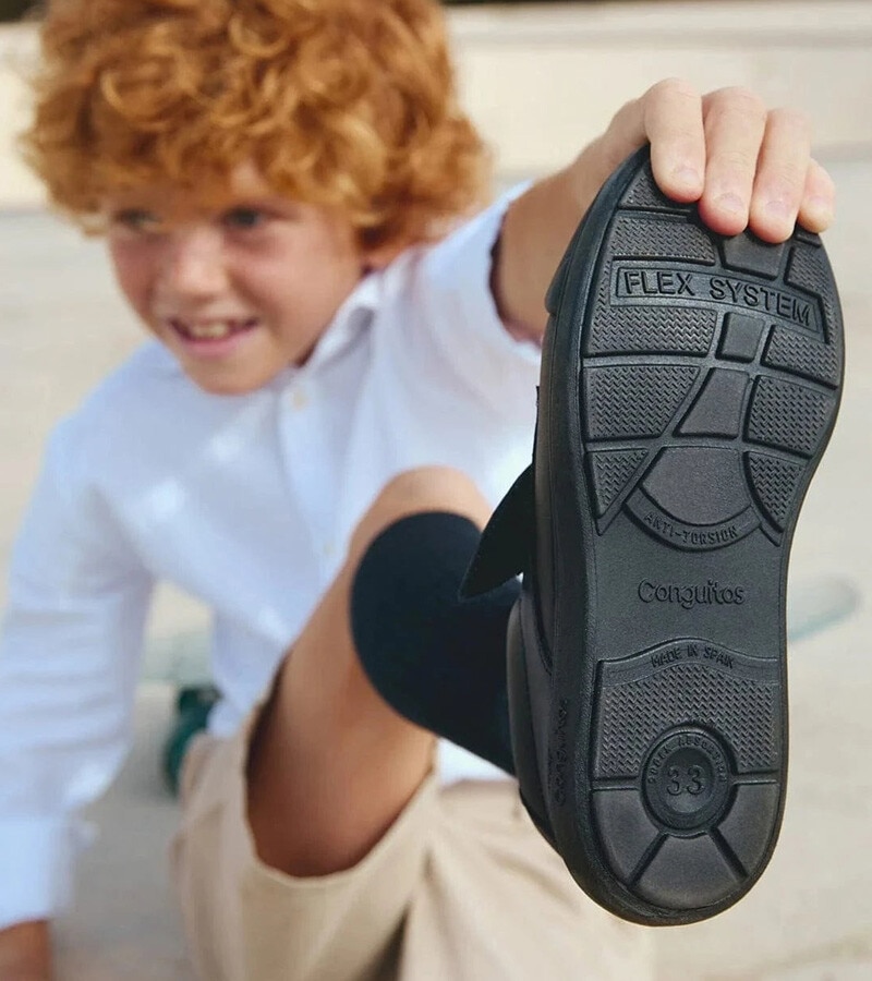 Veja os Sapatos Escolares para menino na loja online do El Corte Inglés