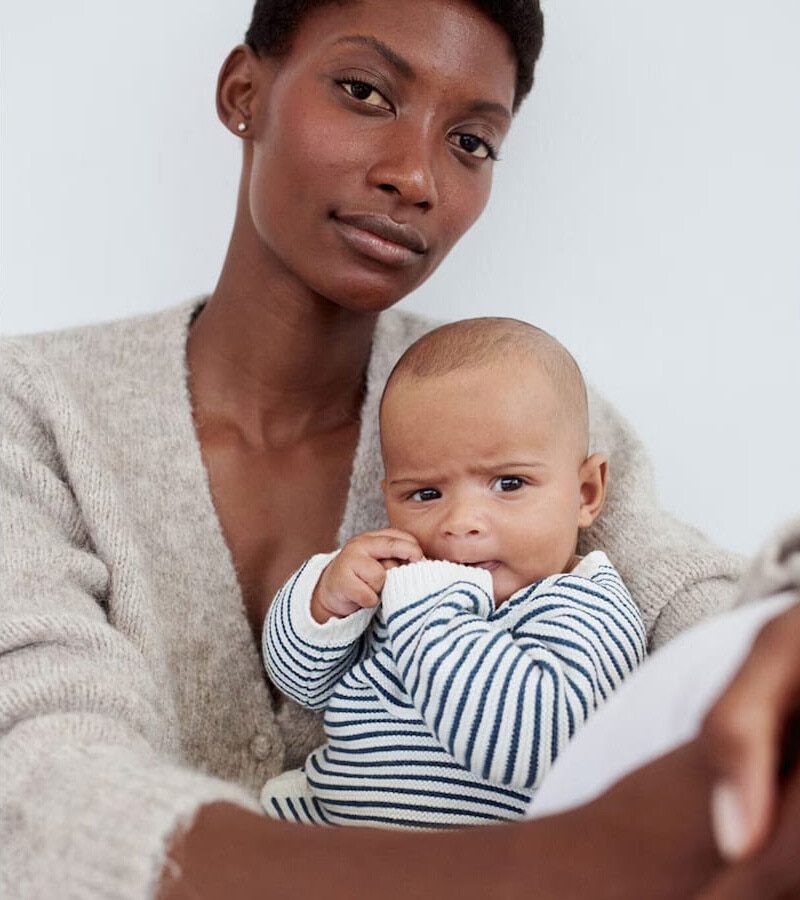 Veja os conjuntos para bebé da marca Baby na loja online do El Corte Inglés