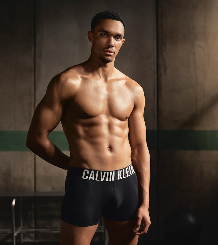 Descubra a nova coleção Calvin Klein Underwear com Trent Alexander-Arnold 