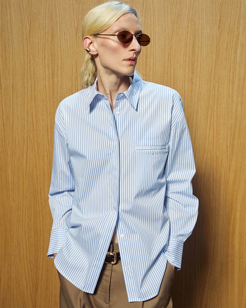 Camisa às Riscas