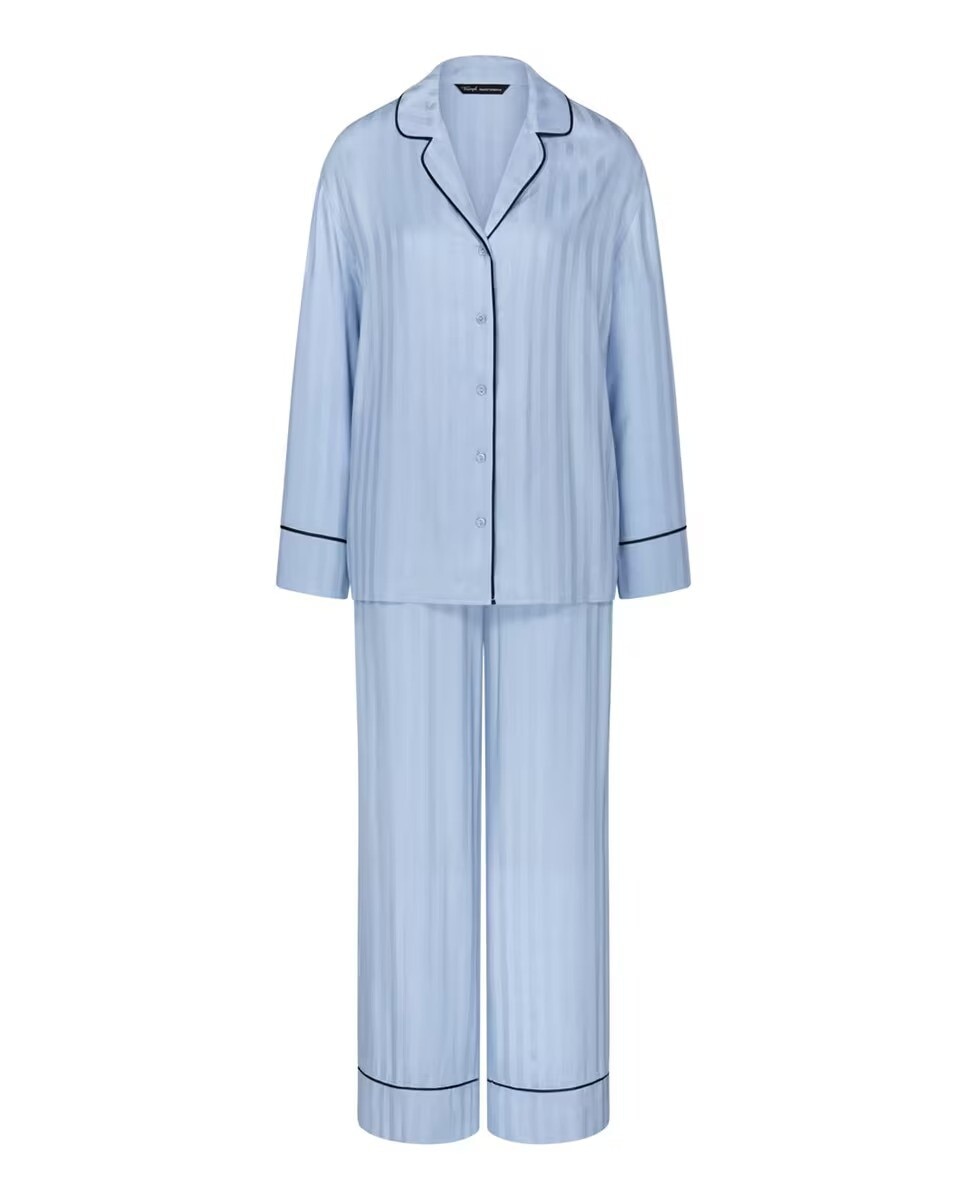 Imagem 0 de Pijama Clássico Estilo Boyfriend Confecionado em Viscose