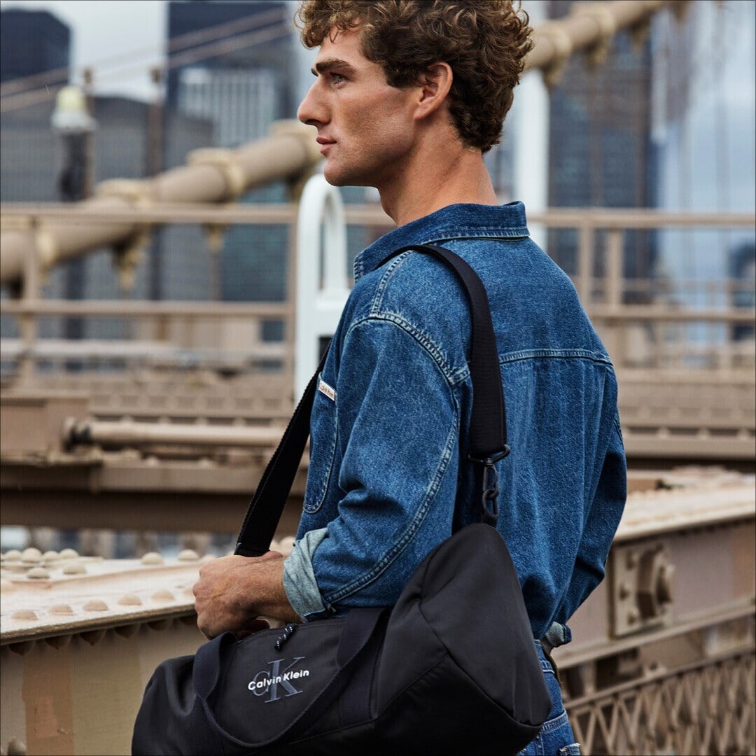 Conheça acessórios de homem da marca Calvin Klein na loja online El Corte Inglés 