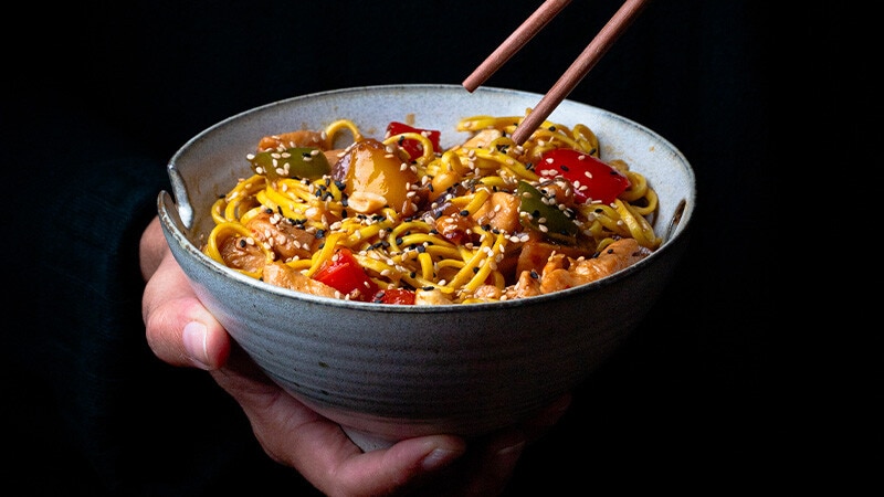 Frango Xadrez com Noodles