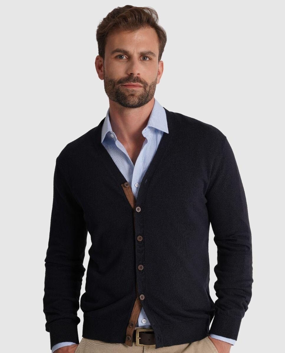 Imagem 0 de Cardigan em Malha de Manga Comprida com Fecho de Botões Frontal
